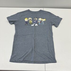 Peanuts Gray Short Sleeve Tee with Cartoon Graphic